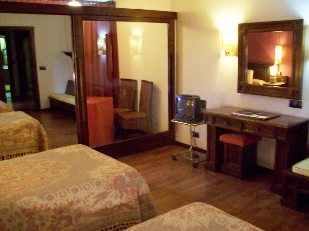 La Rectoral Otel Taramundi Oda fotoğraf